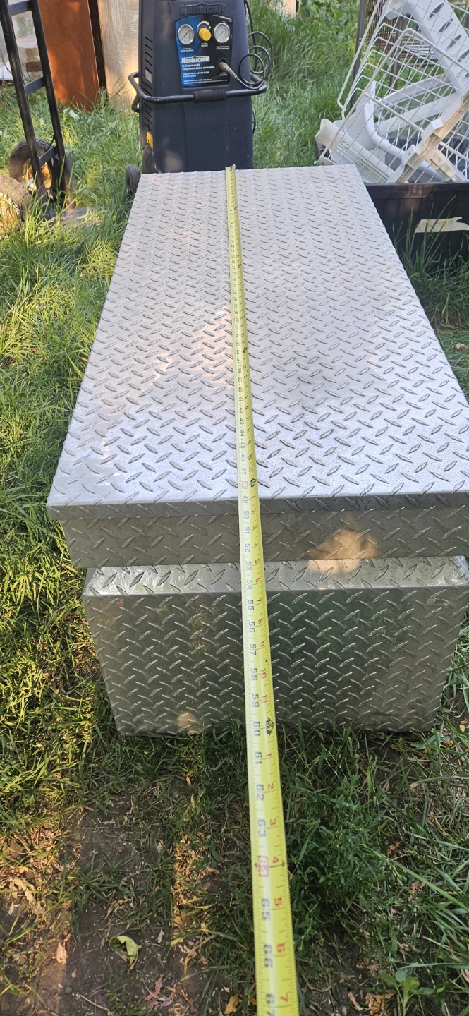 Challenger Aluminum Diamond Plate Truck Tool Box - photo 3