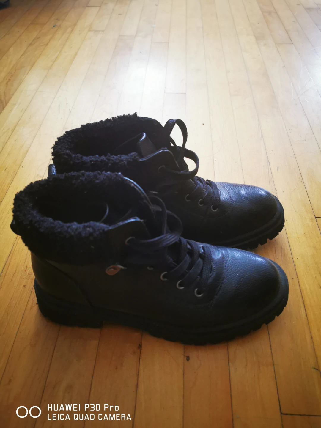 Black winter boots with fur lining