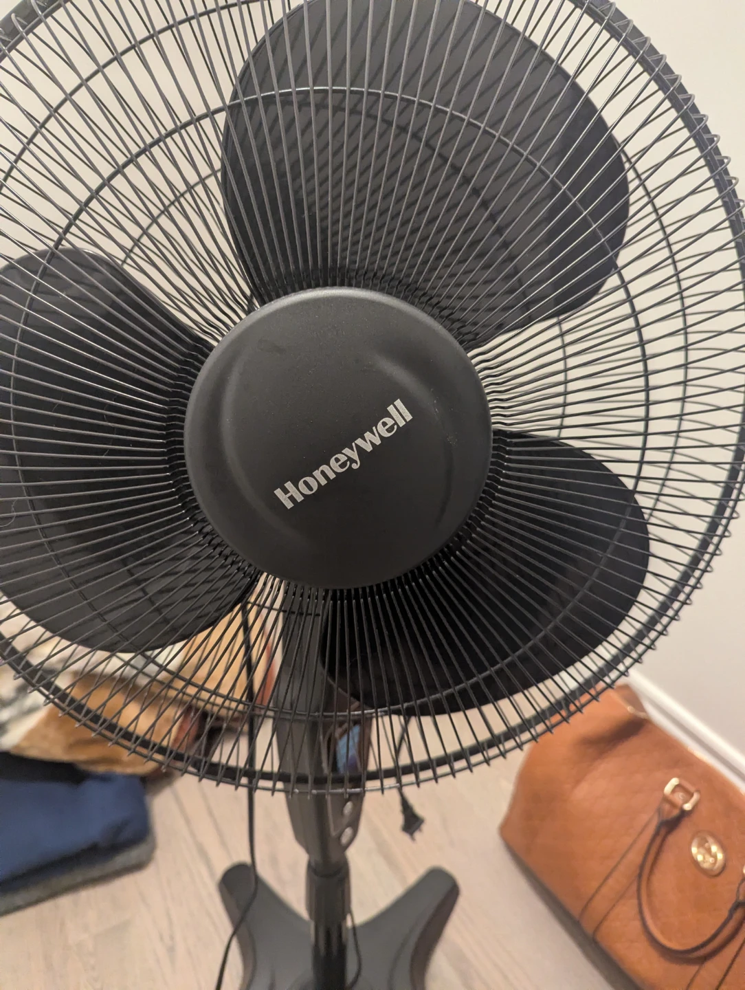 Honeywell QuietSet Pedestal Fan