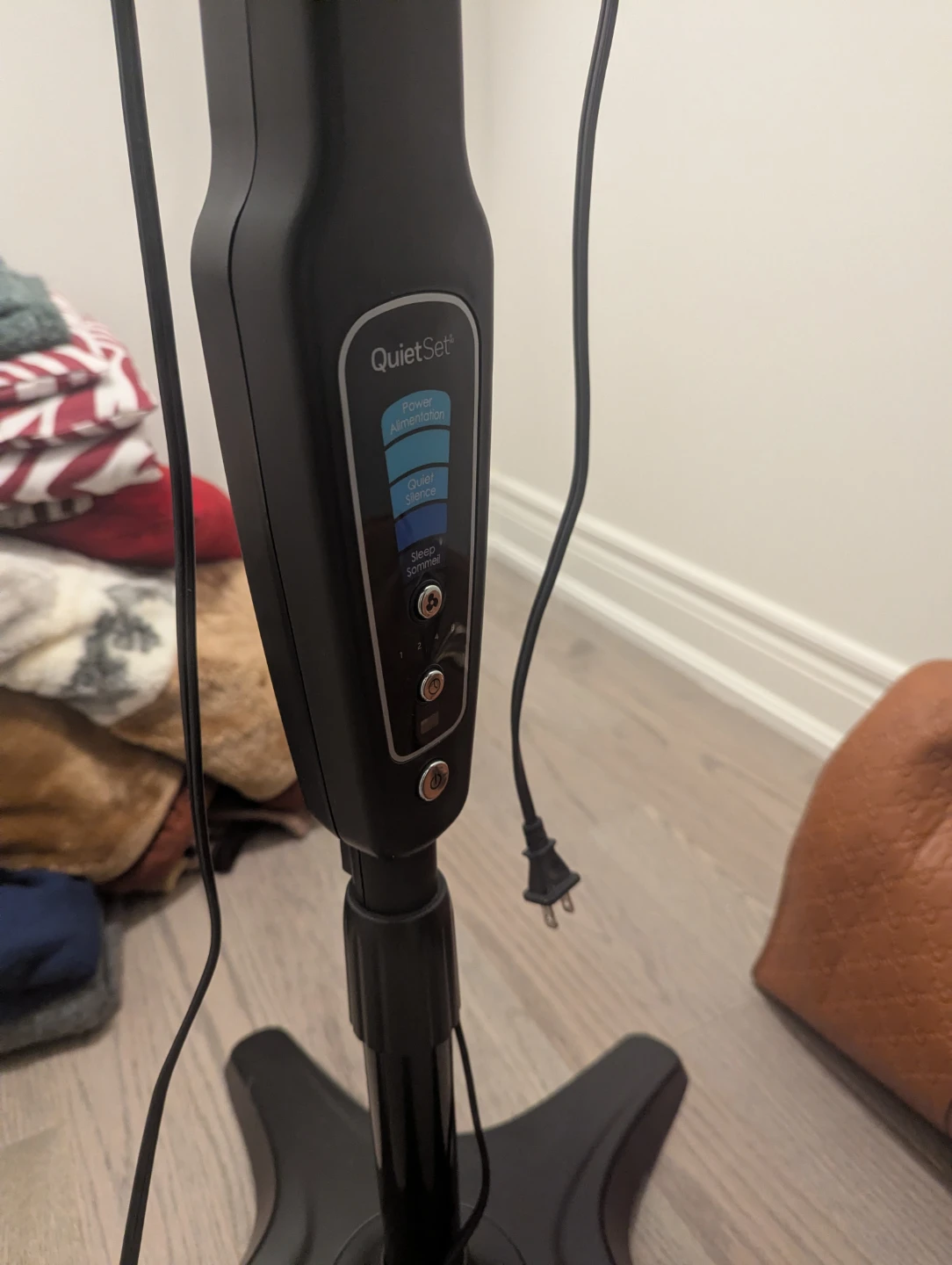 Honeywell QuietSet Pedestal Fan - photo 3