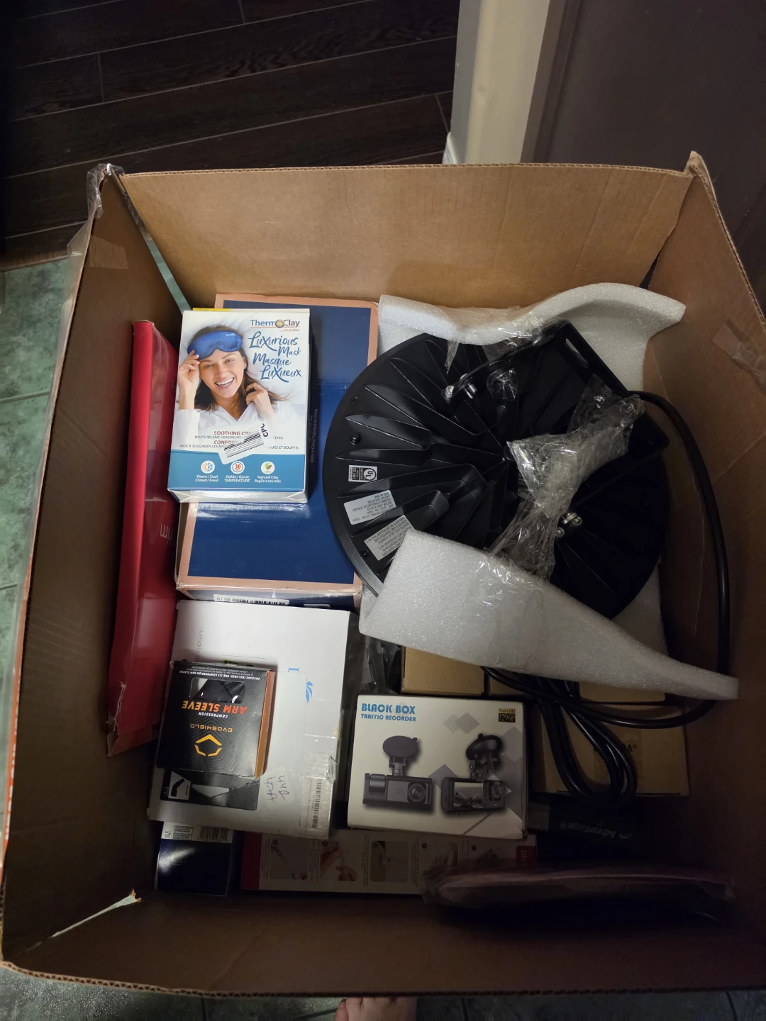 Re sellers box - photo 3