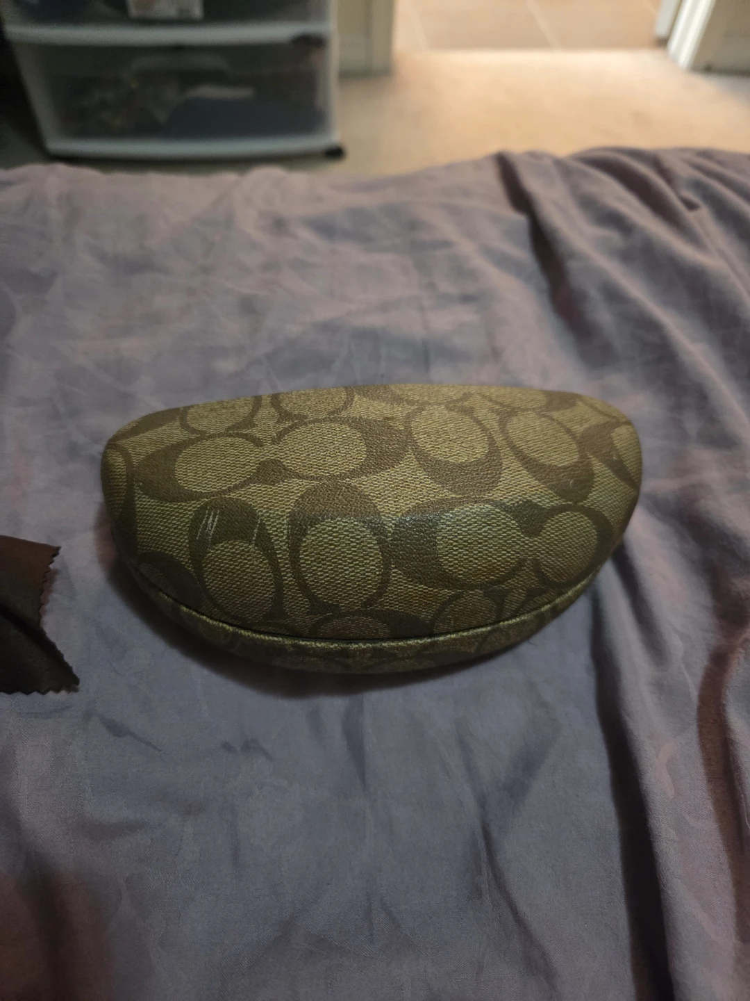 Coach Sunglasses with Case - photo 4