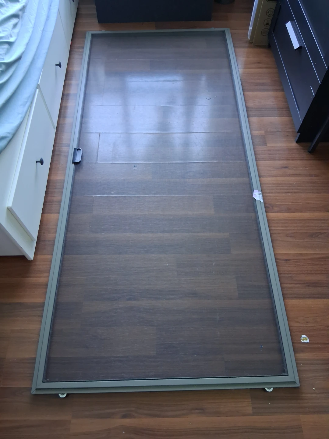Sliding screen door
