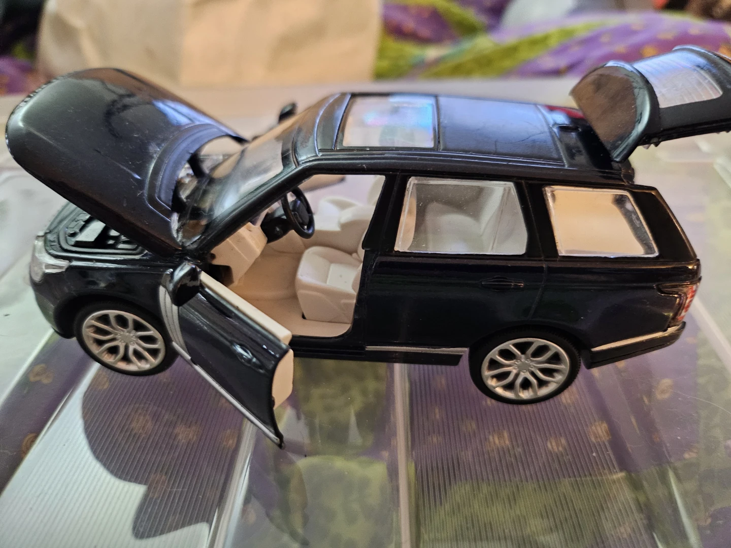 Black Range Rover die-cast Toy Car 5.5" - photo 3