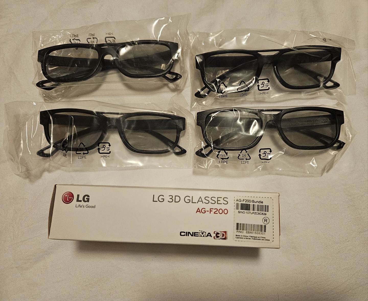 LG Cinema 3D Glasses AG-F200 Bundle 2 pairs available