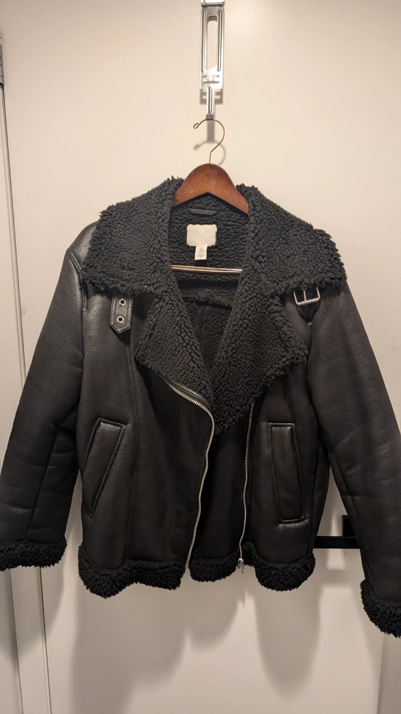 H&M Black Oversized Sherpa Aviator Jacket