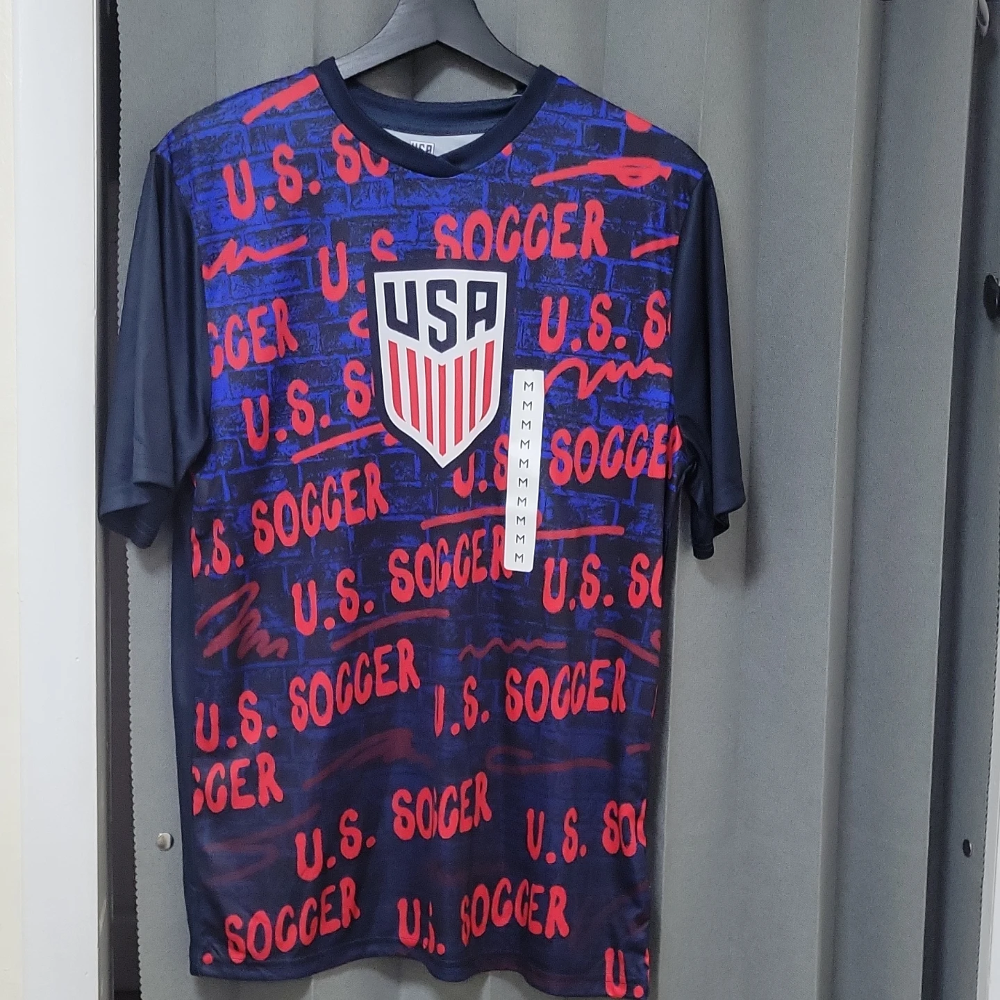 U.S. Soccer T-Shirt - Blue/Red Graphic - Size M - photo 3
