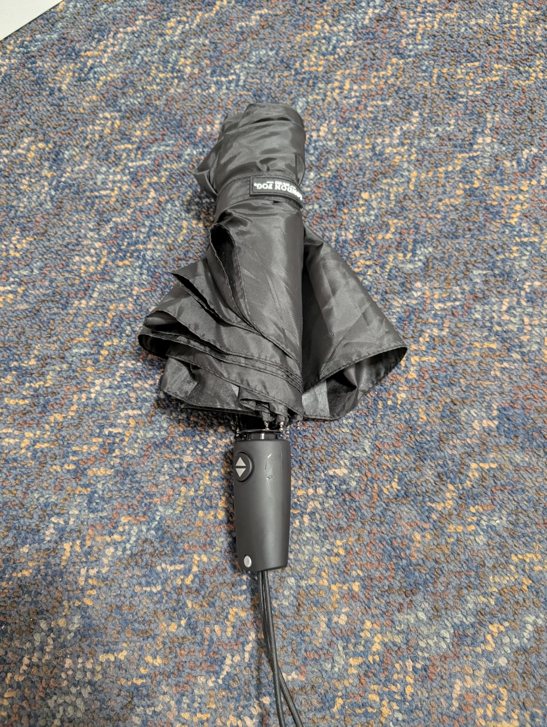 London Fog Automatic Compact Foldable Black Umbrella Open/Close