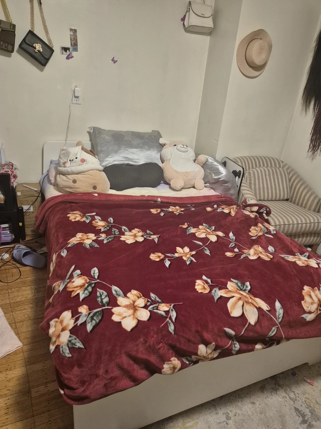Bedroom Furniture Set – Bed, Mattress, Dresser & Chair – $350 - photo 2