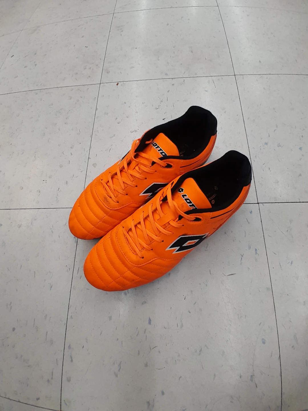 Lotto Soccer Cleats Men's Size 7 - photo 4