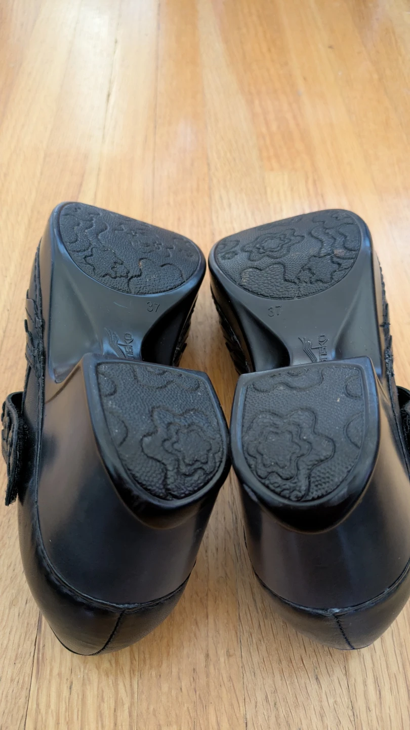 Dansko Black Leather Mary Jane Heels - photo 4