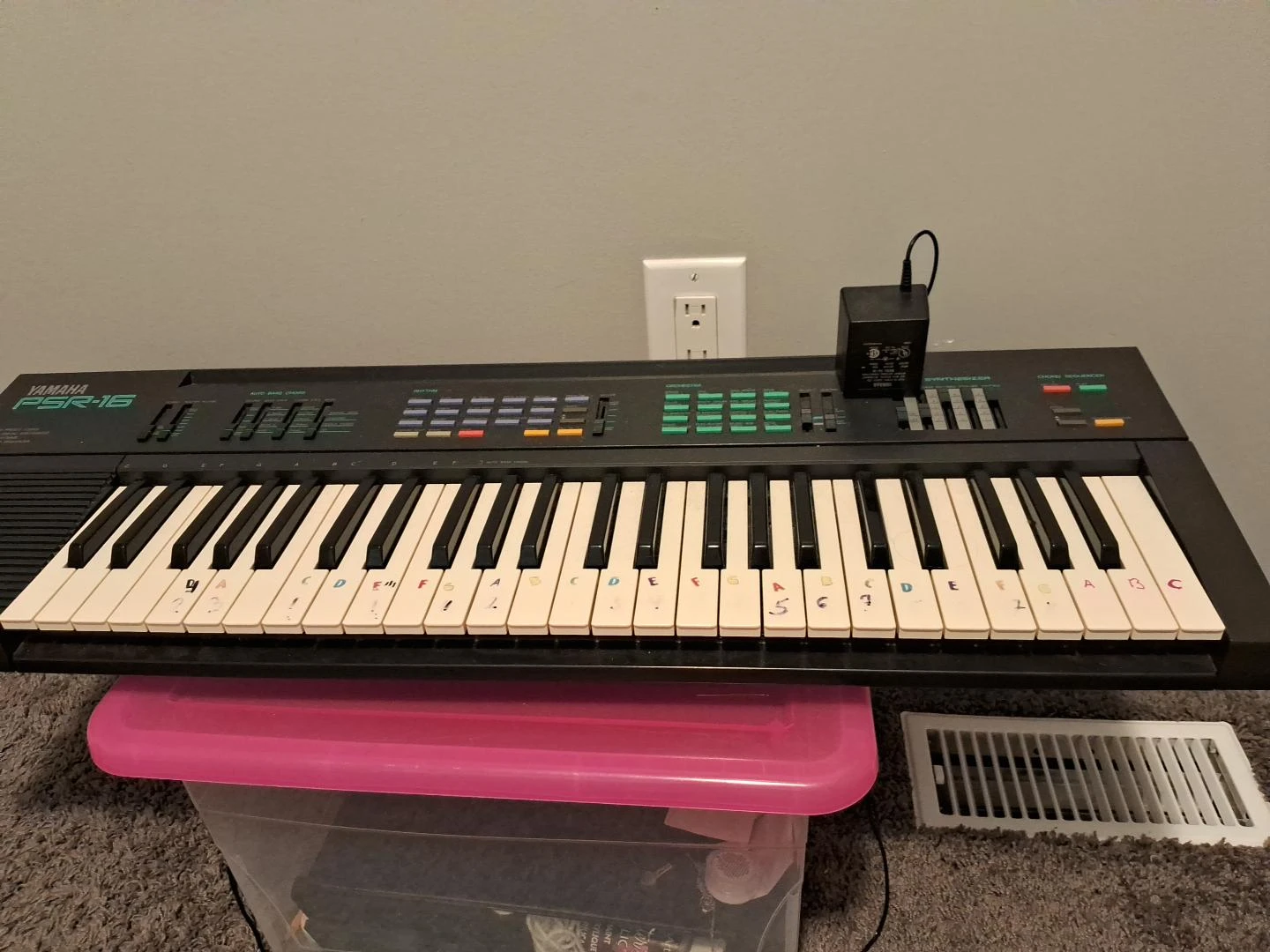 Yamaha PSR-16 Electronic Keyboard - photo 2