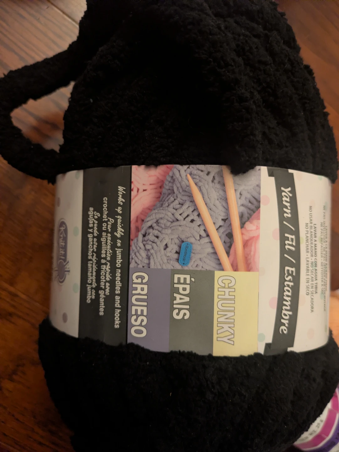 Yarn bundle, mostly Acrylic - photo 3
