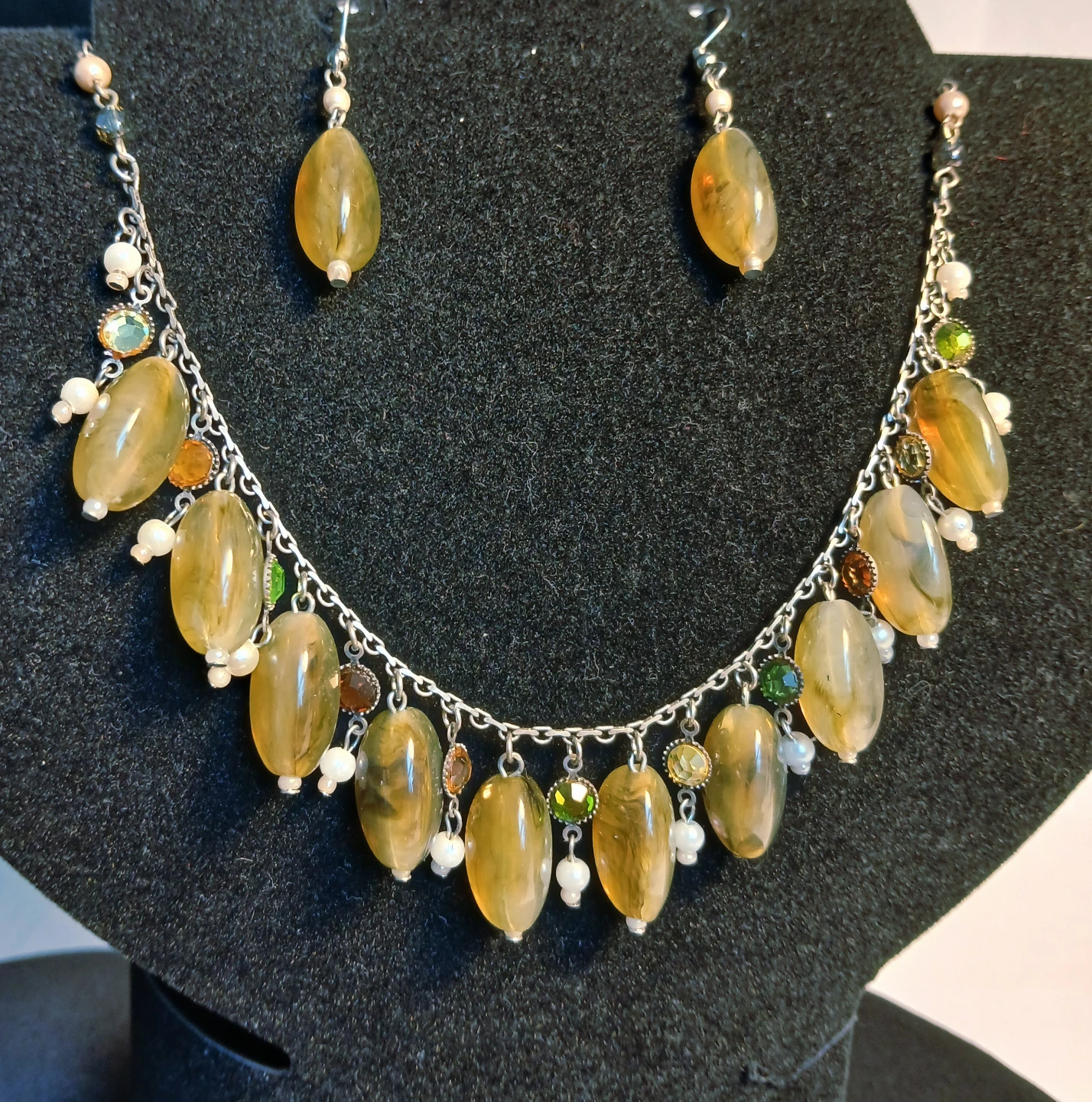 Beaded Necklace and Earring Set - photo 4