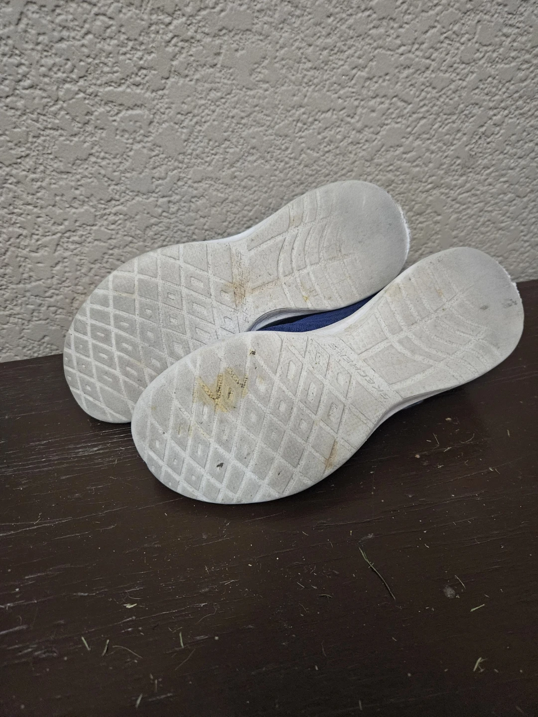 Kids Shoes - Girls size 4 - photo 3