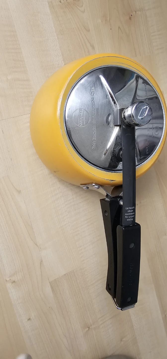 Hawkins Pressure Cooker - photo 2