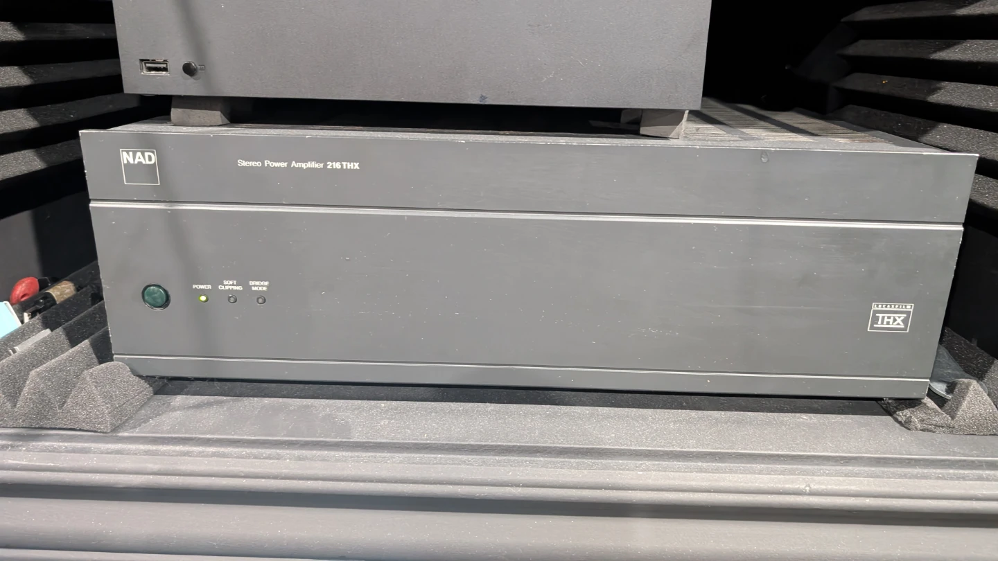 NAD Stereo Power Amplifier 216 THX