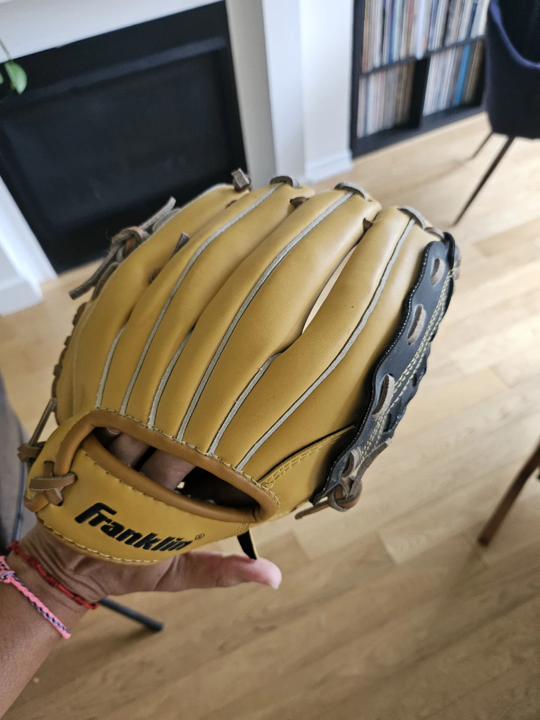 Franklin Fieldmaster Series 10 inch Baseball Glove - photo 2