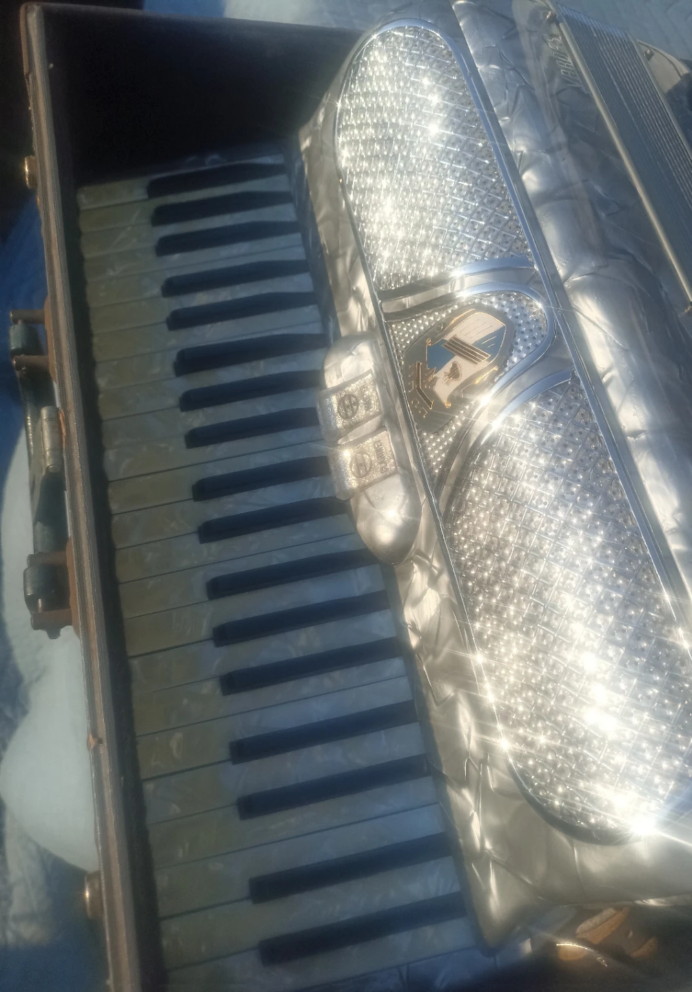 Vintage Italian Accordion in Case.120 bass. - photo 4
