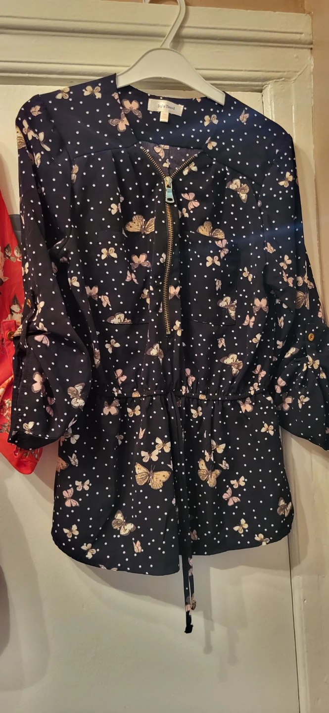 Womens Red and Black Floral Print Blouses - photo 2