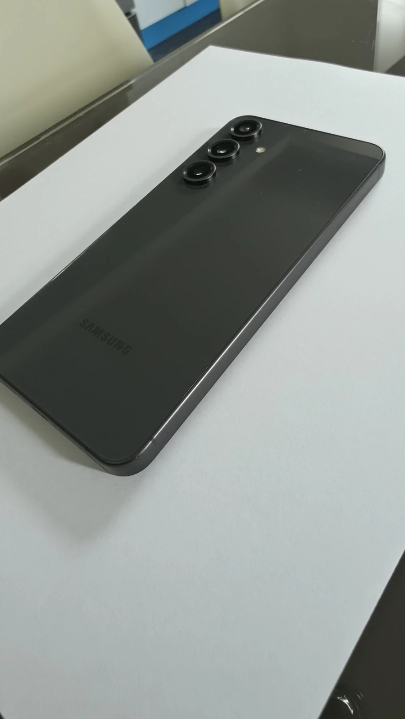 Samsung Galaxy S24 FE Smartphone - photo 4