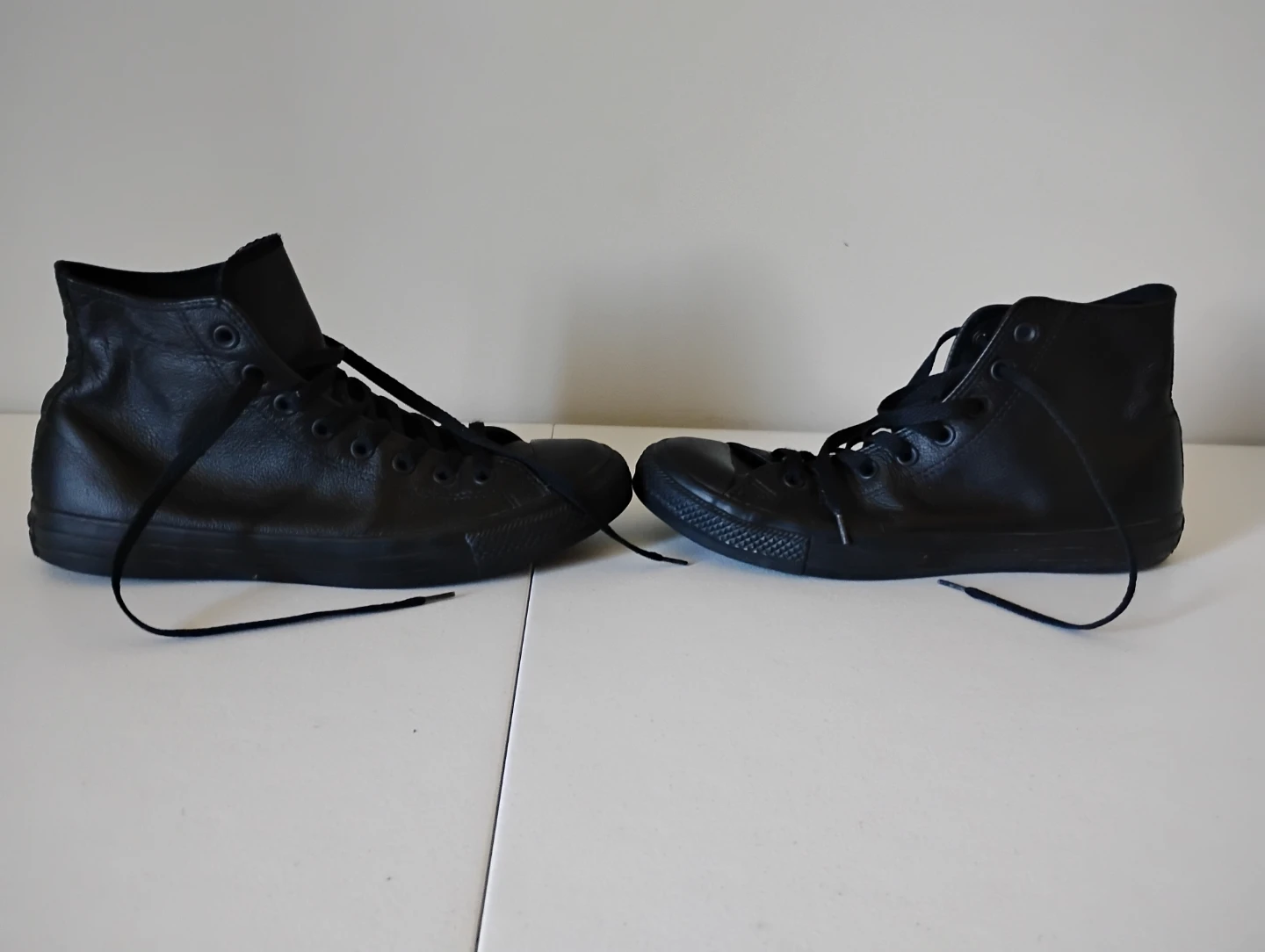 Converse Chuck Taylor All Star Leather High Tops - photo 3