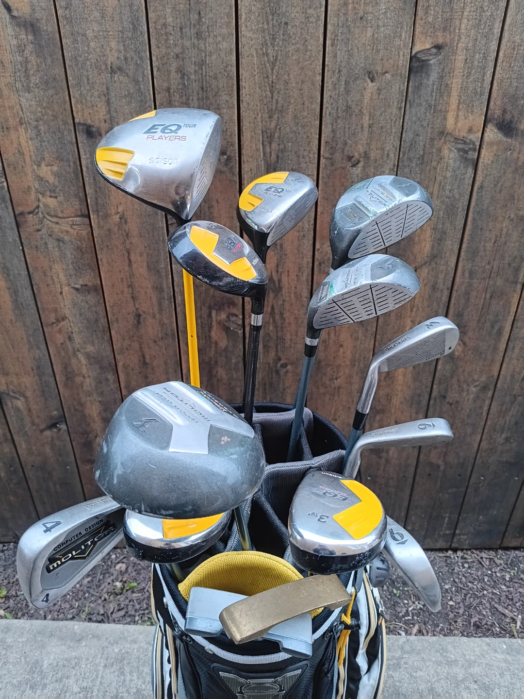 TaylorMade Golf Bag with Assorted Clubs - photo 4