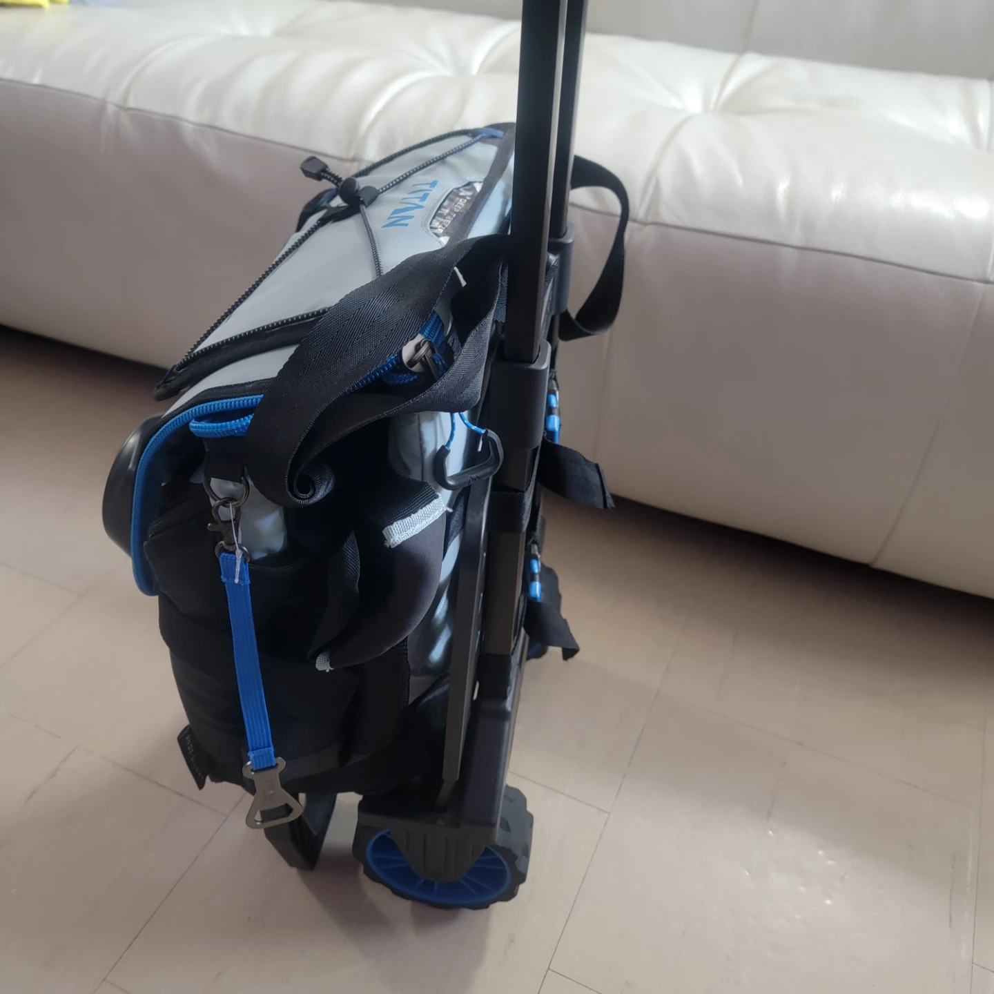 Titan Deep Freeze Rolling Cooler - photo 2