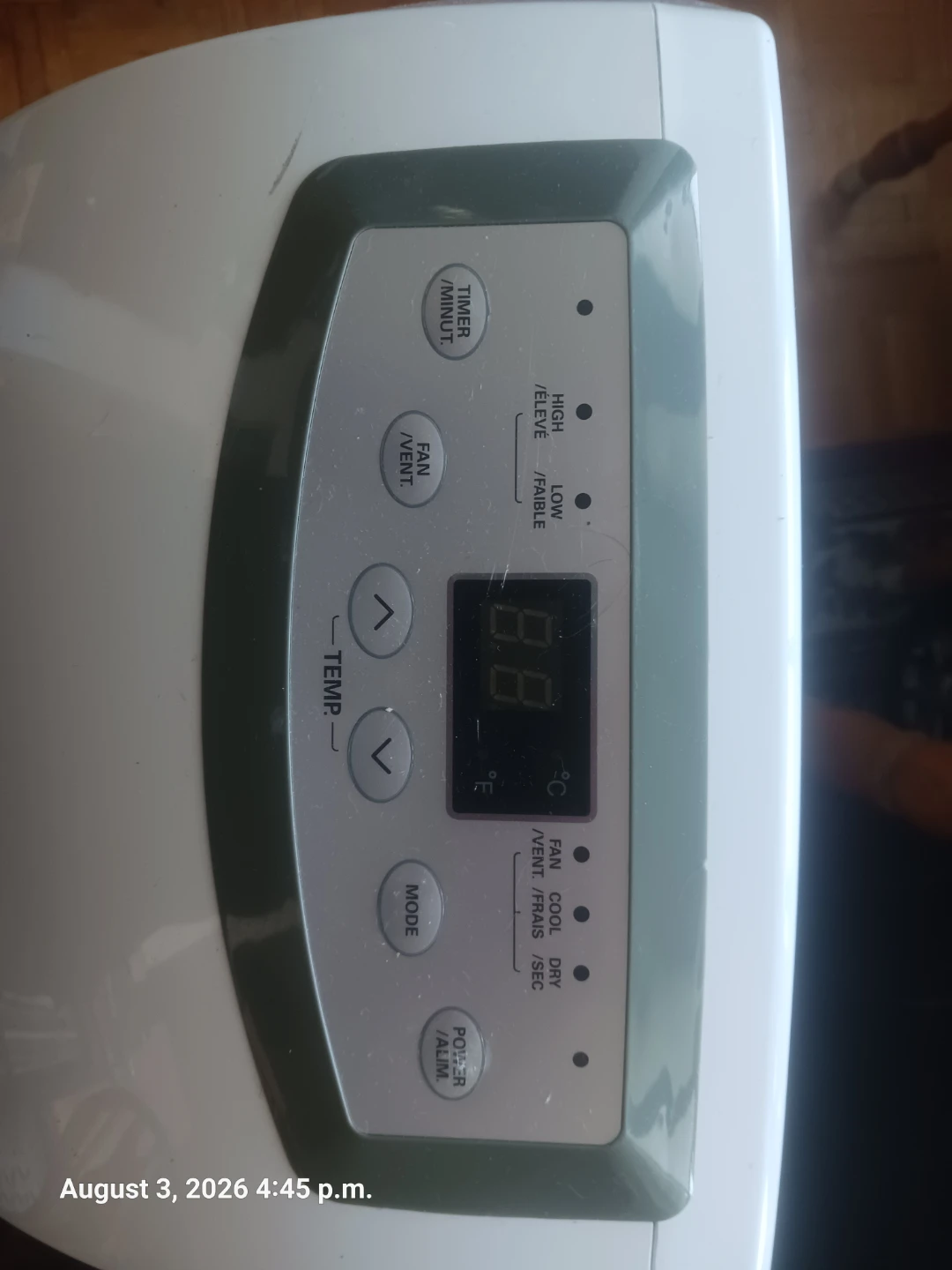 LG LP1015WNR Portable Air Conditioner - photo 2