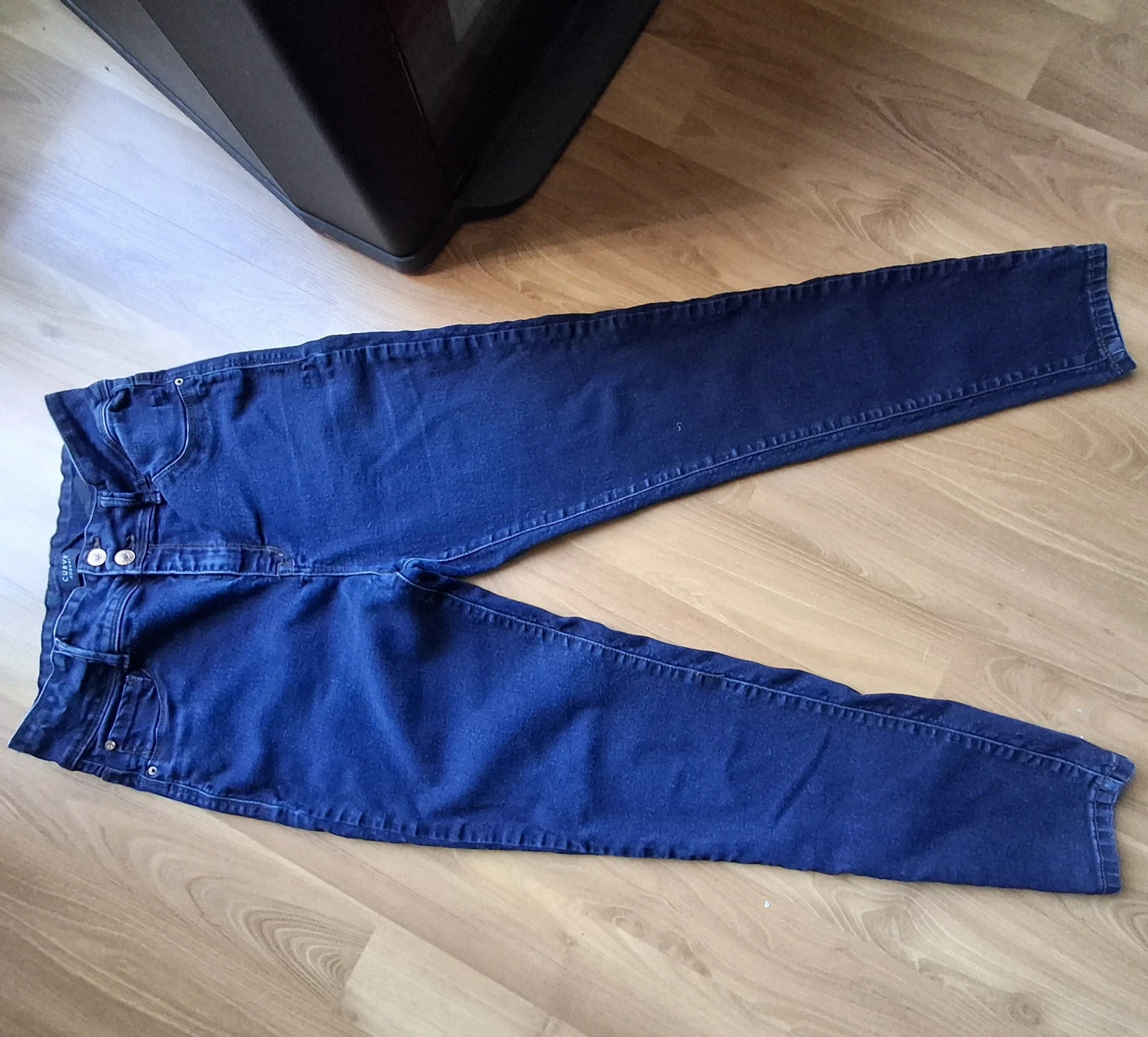 Curve Appeal Dark Wash High Rise skinnyJeans