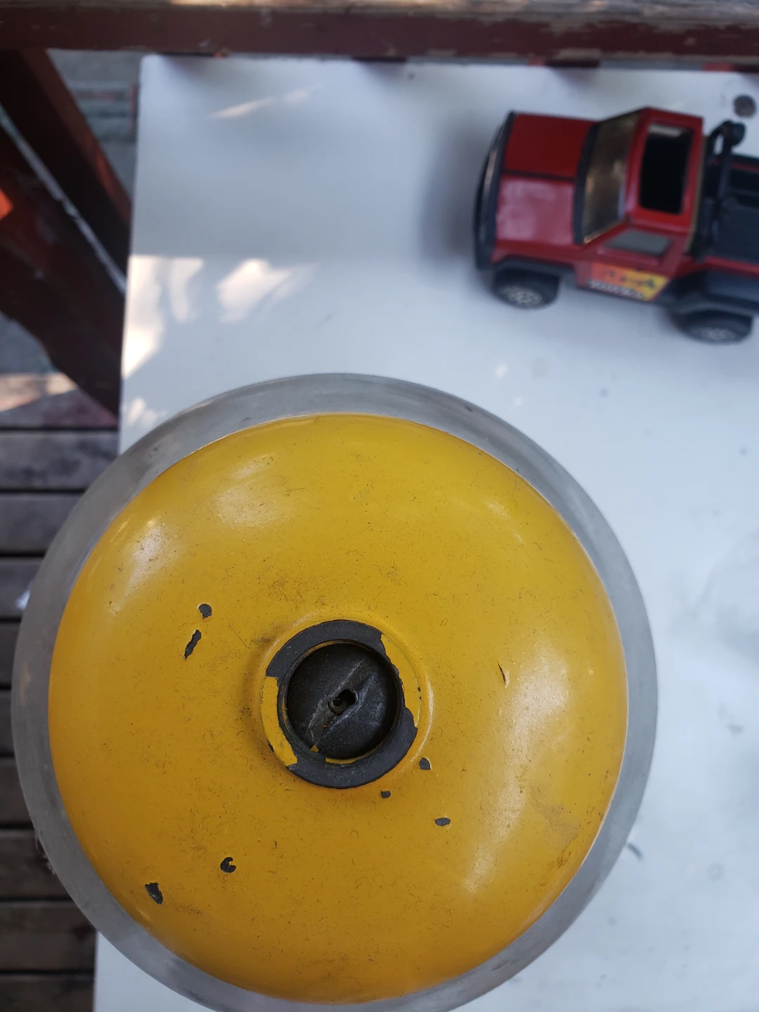 Yellow Gumball Machine 9” with Glass Globe TAIWAN - photo 4