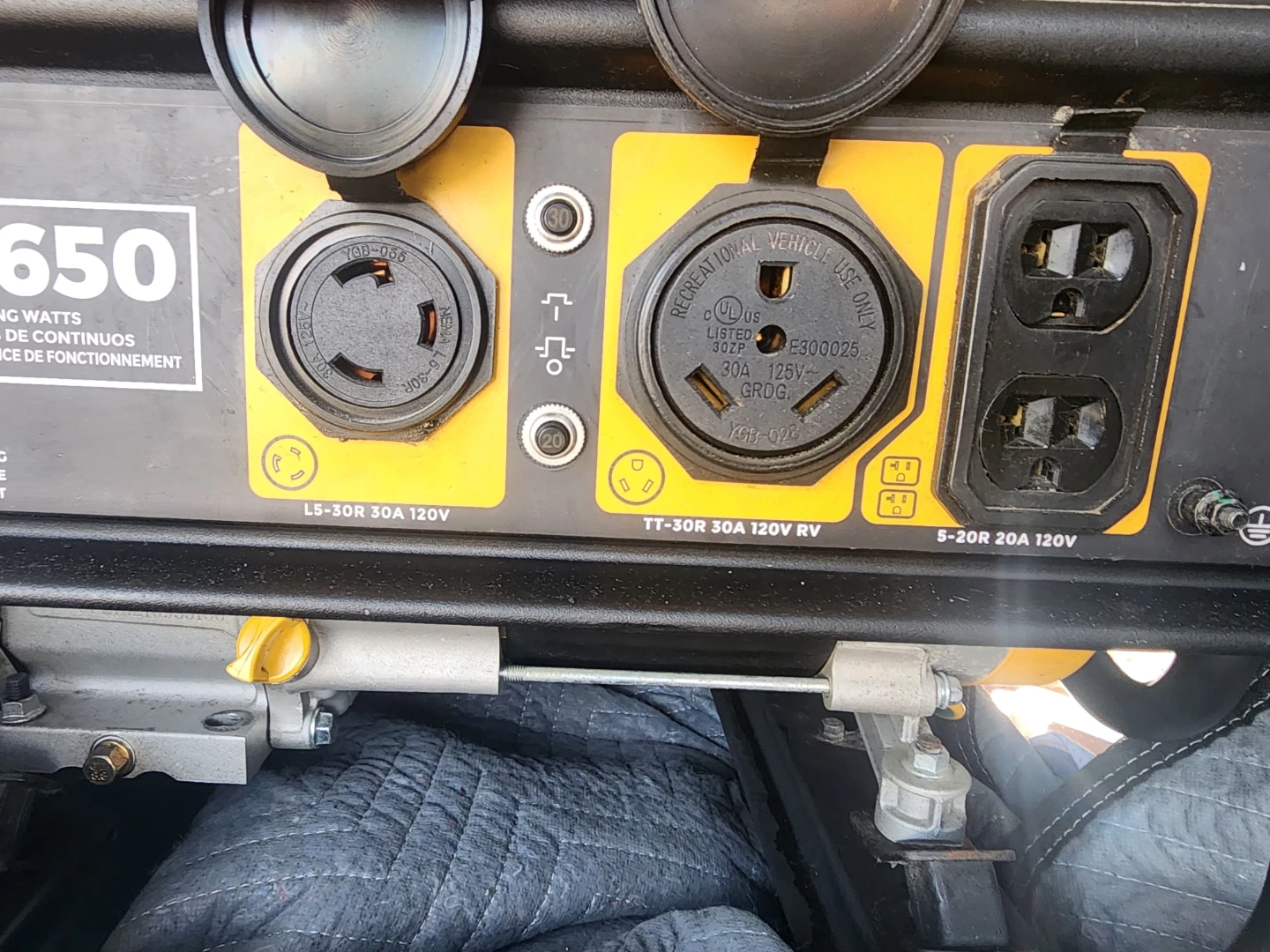 FIRMAN 3650 Watt Generator - photo 3