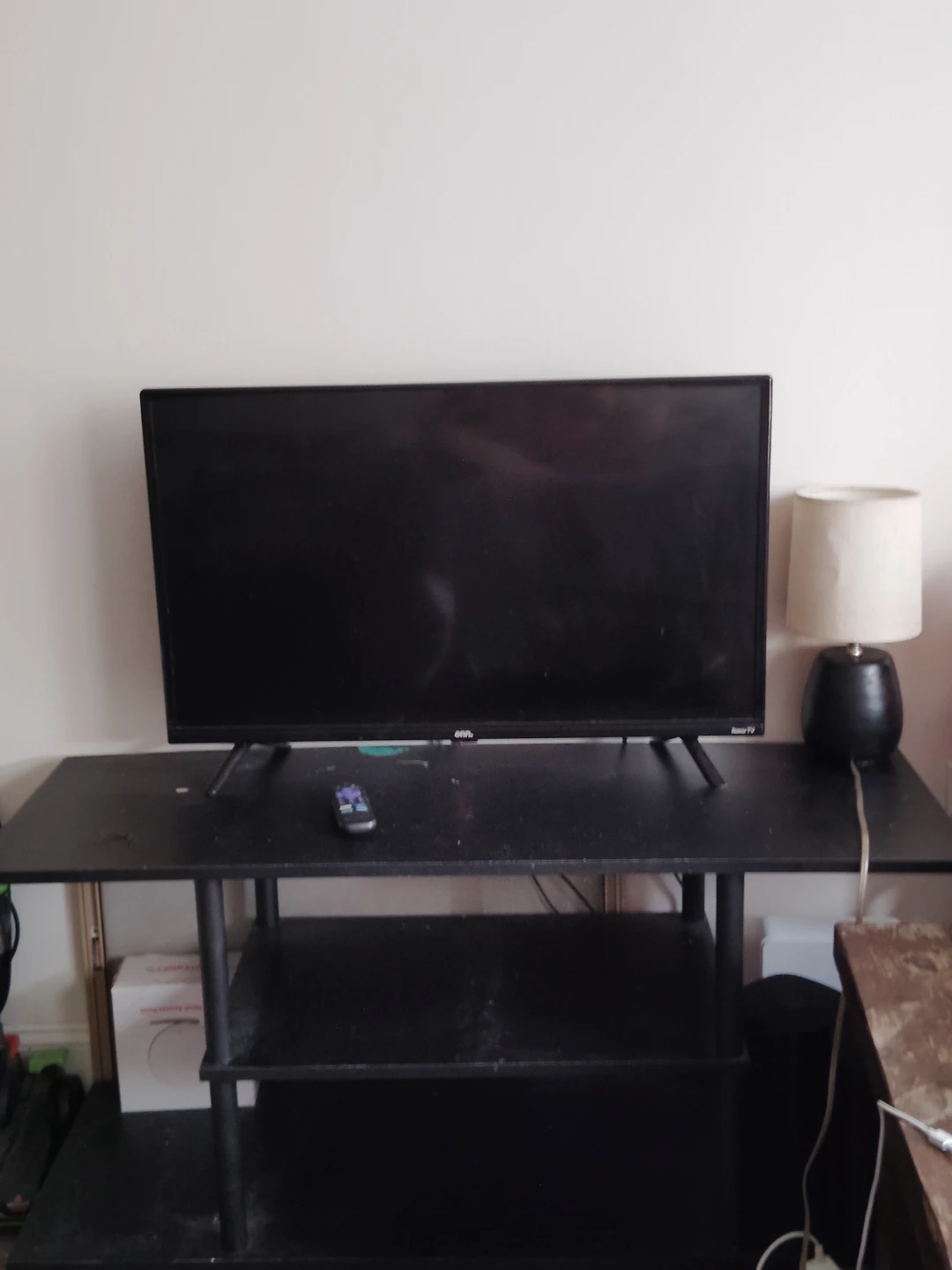 ONN Roku Smart TV + Remote w/ batteries!!! - photo 4