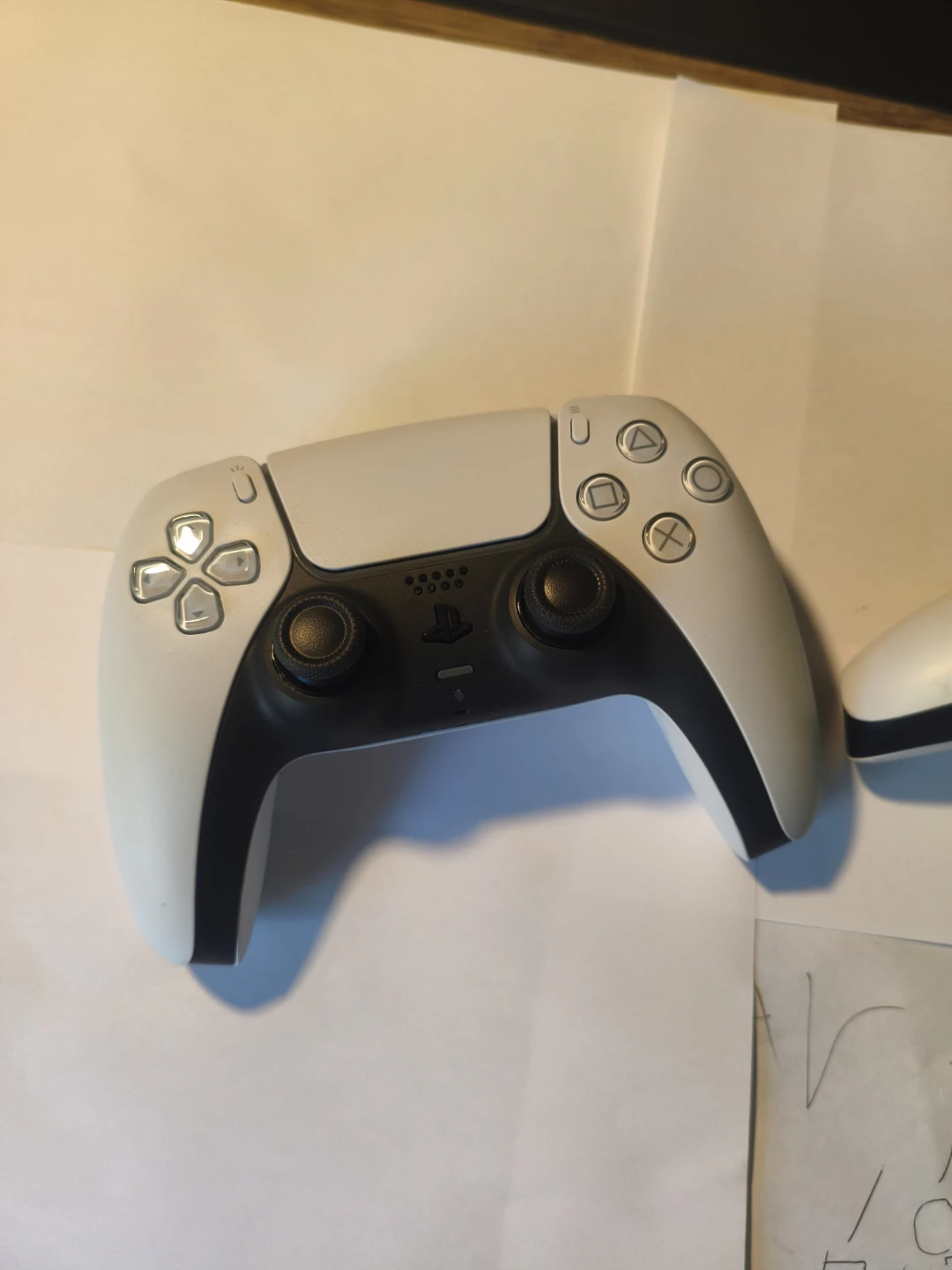 Sony PlayStation 5 DualSense Wireless Controller - photo 2