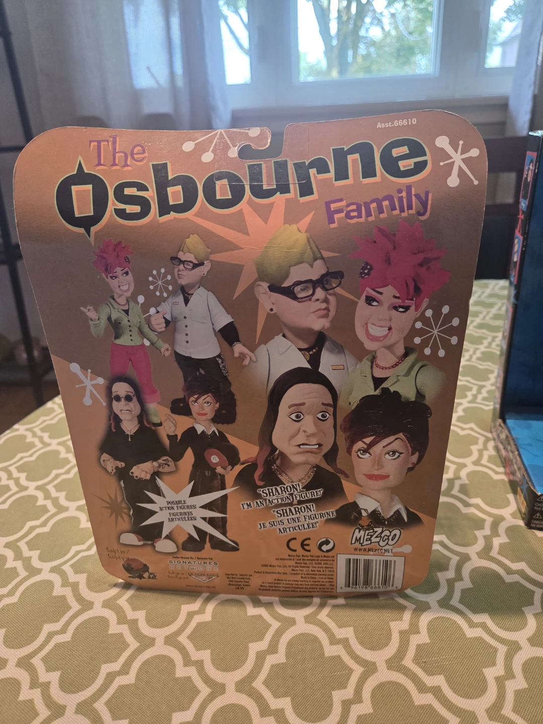 The Osbourne Family Action Figure with Dog - photo 2
