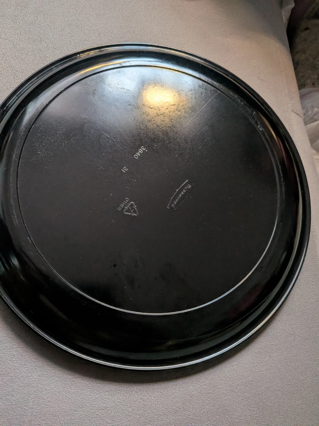 Tupperware Black Plates (Set of 3) - photo 2
