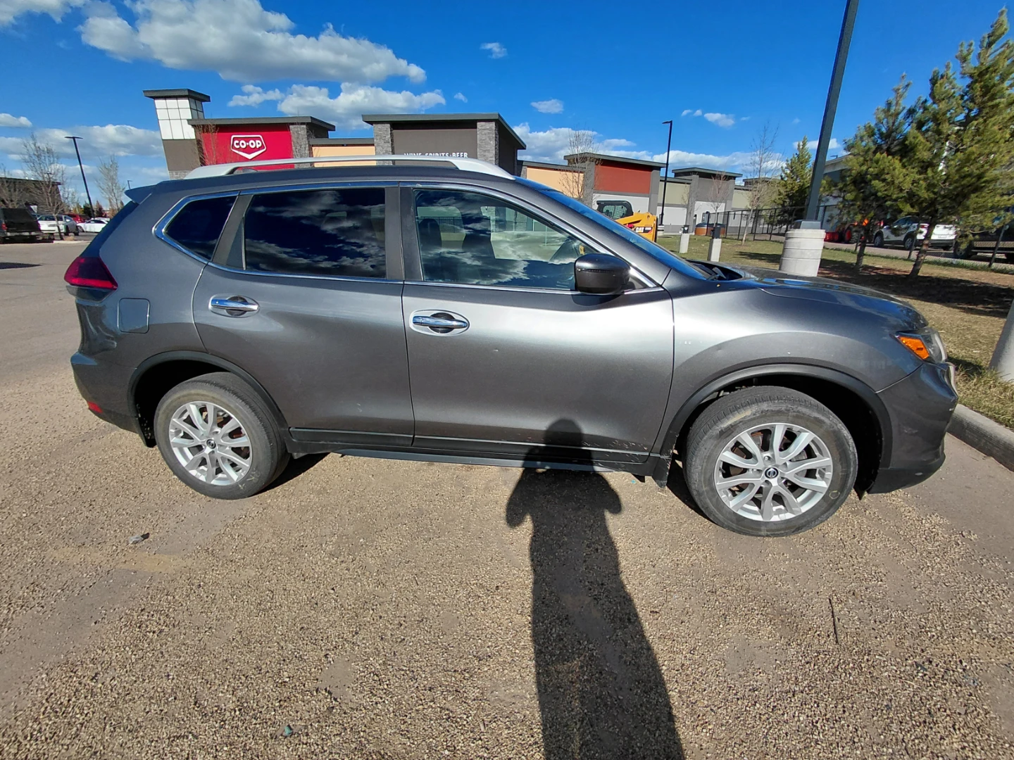 Nissan Rogue SUV - photo 4