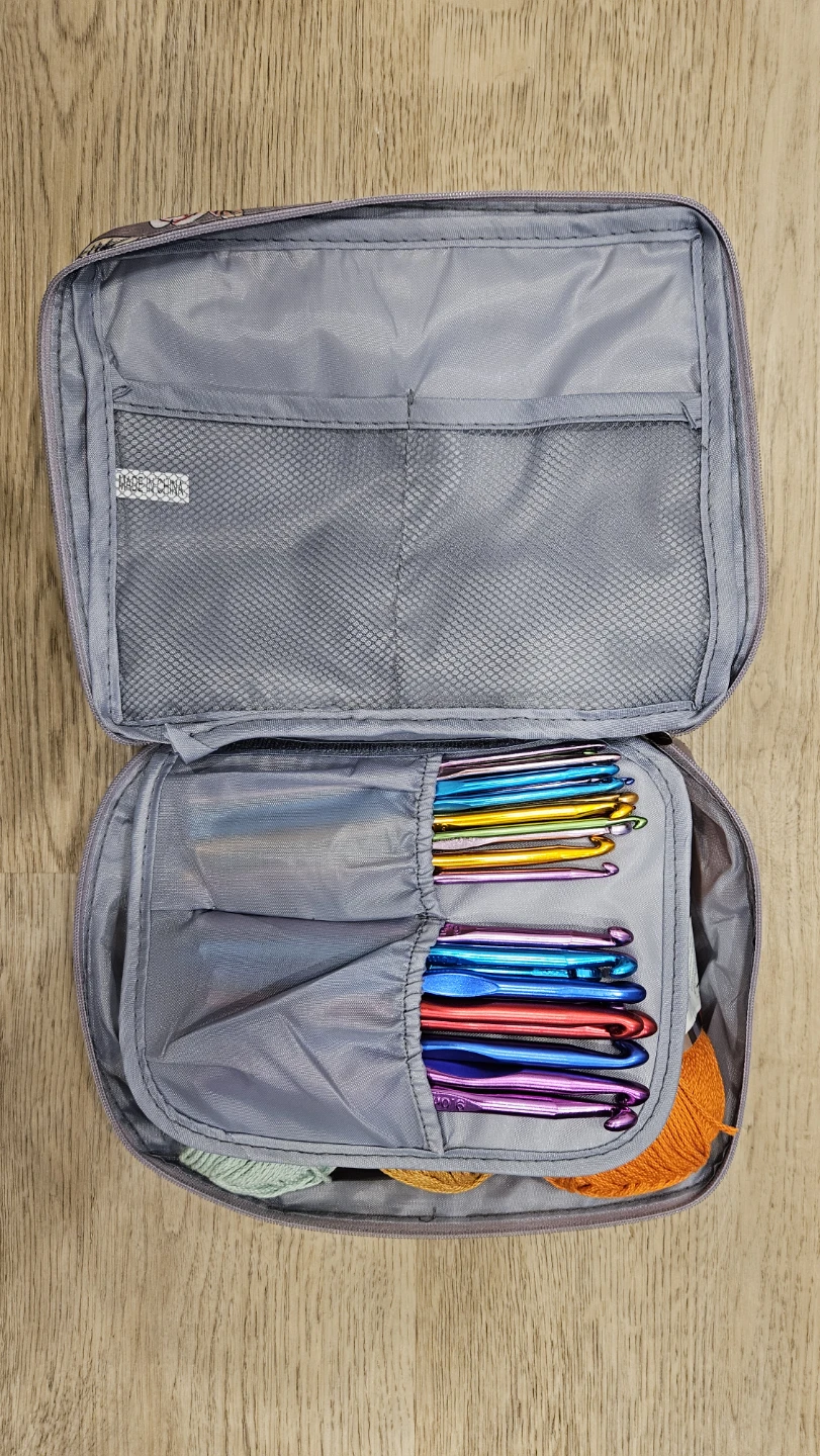 Crochet Hook Set with Yarn - photo 3
