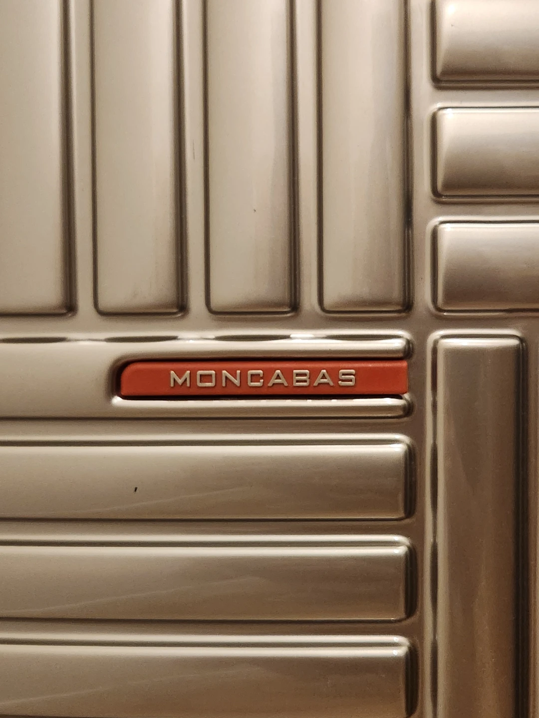 Moncabas gold suitcase - photo 2