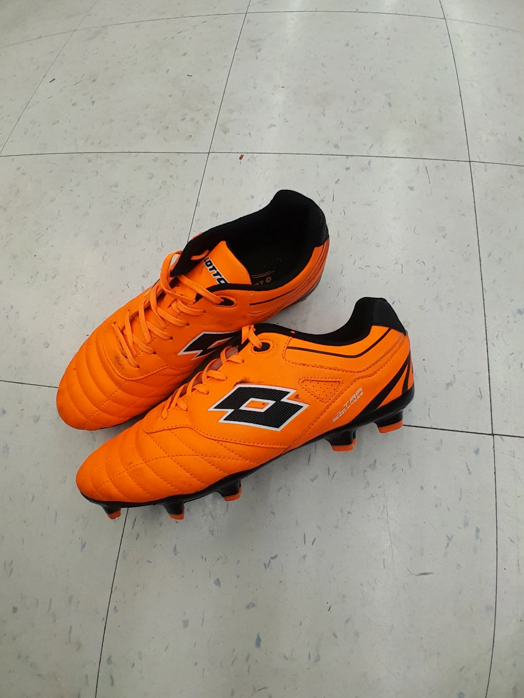 Lotto Soccer Cleats Men's Size 7 - photo 5