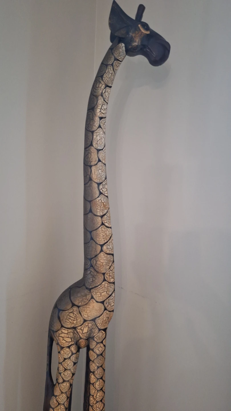 Tall Giraffe Statue