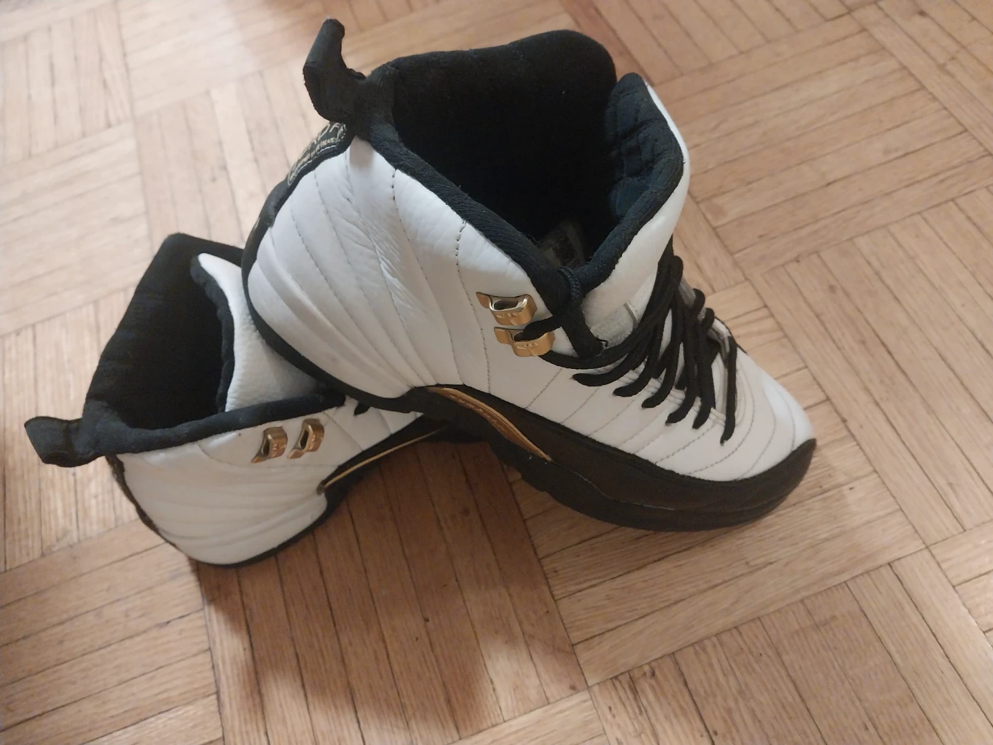 Air Jordan 12 Retro "Taxi" Kids - photo 2