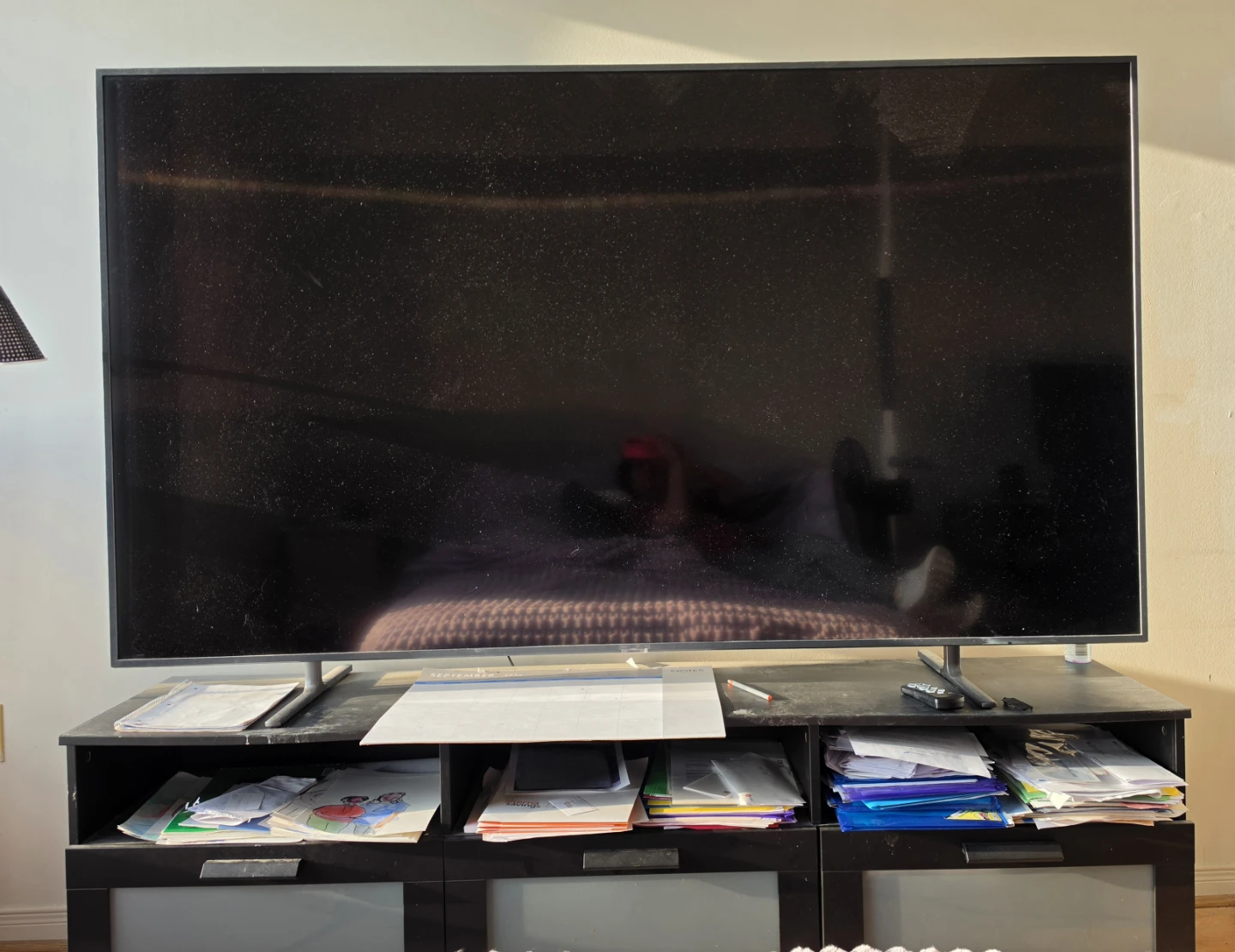 REDUCED SAMSUNG 82 1NCH TV WITH STAND WITH DRAWERS
