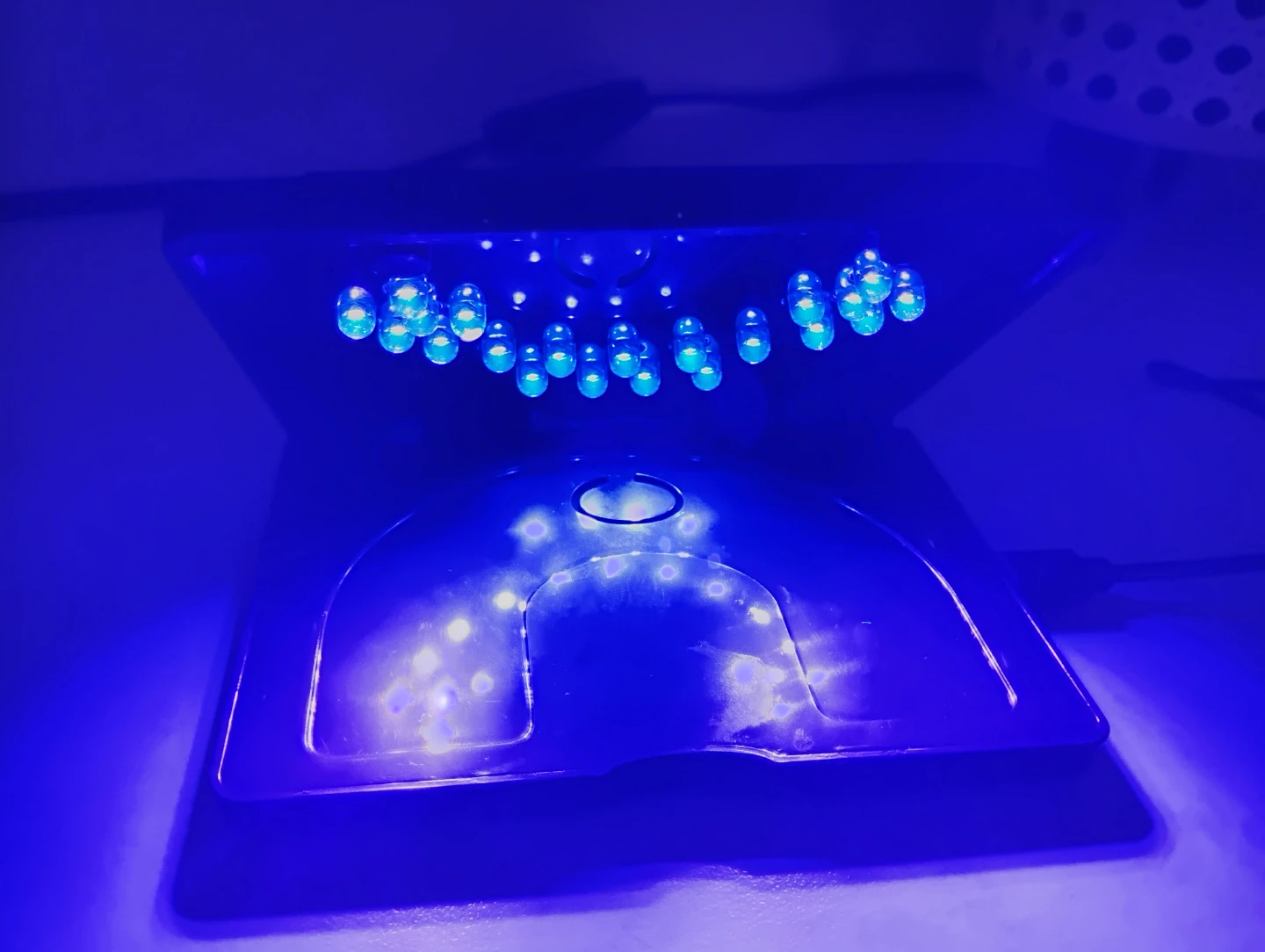 Compact Nail Drying Light Brand New - photo 2