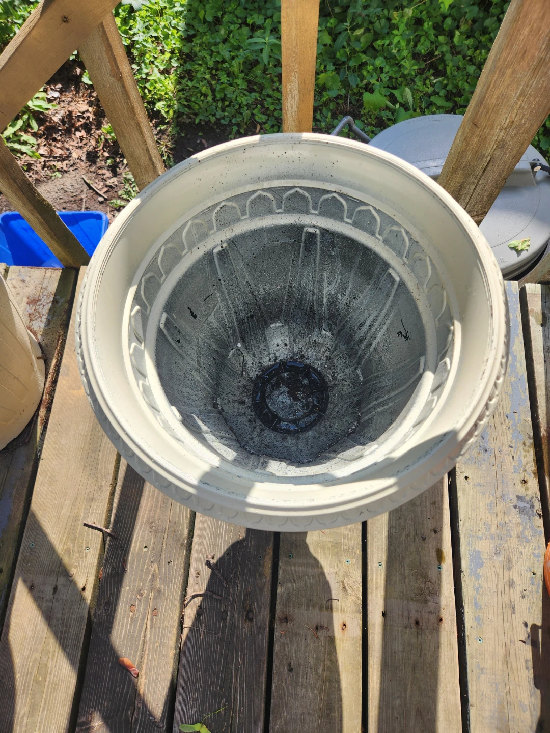 Large decorative planter pot - photo 2