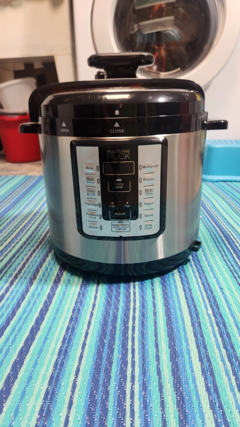 Wolfgang Puck Electric Pressure Cooker 8qt - photo 2