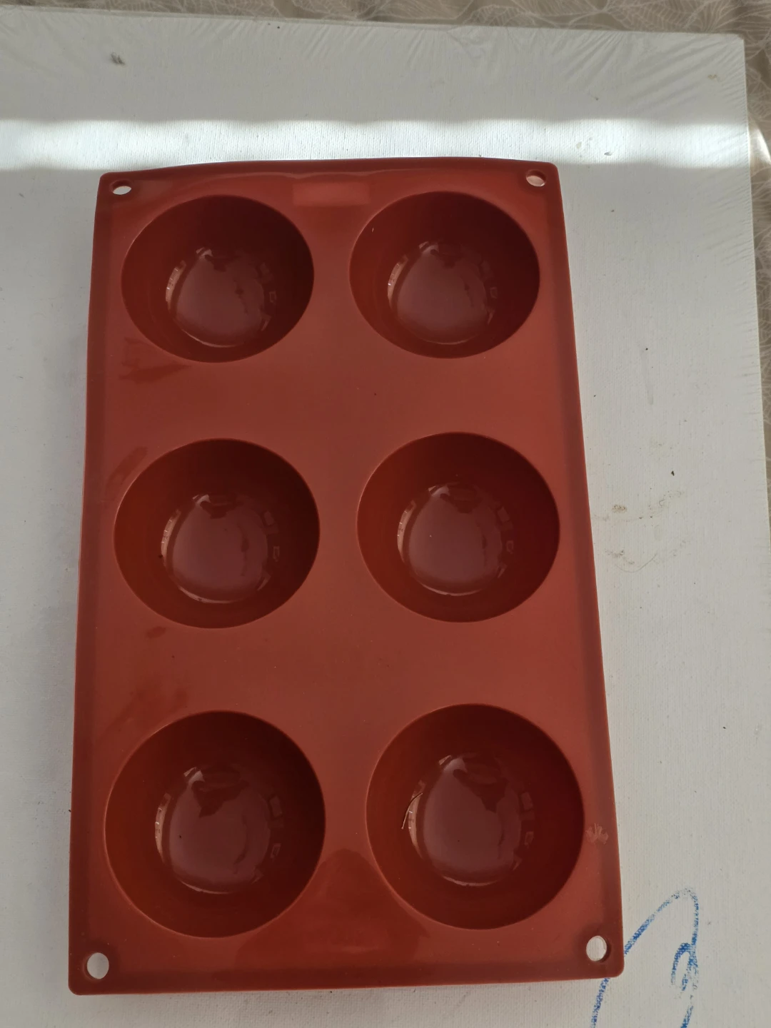 Red Silicone 6-Cup Muffin/Cupcake Baking Pan