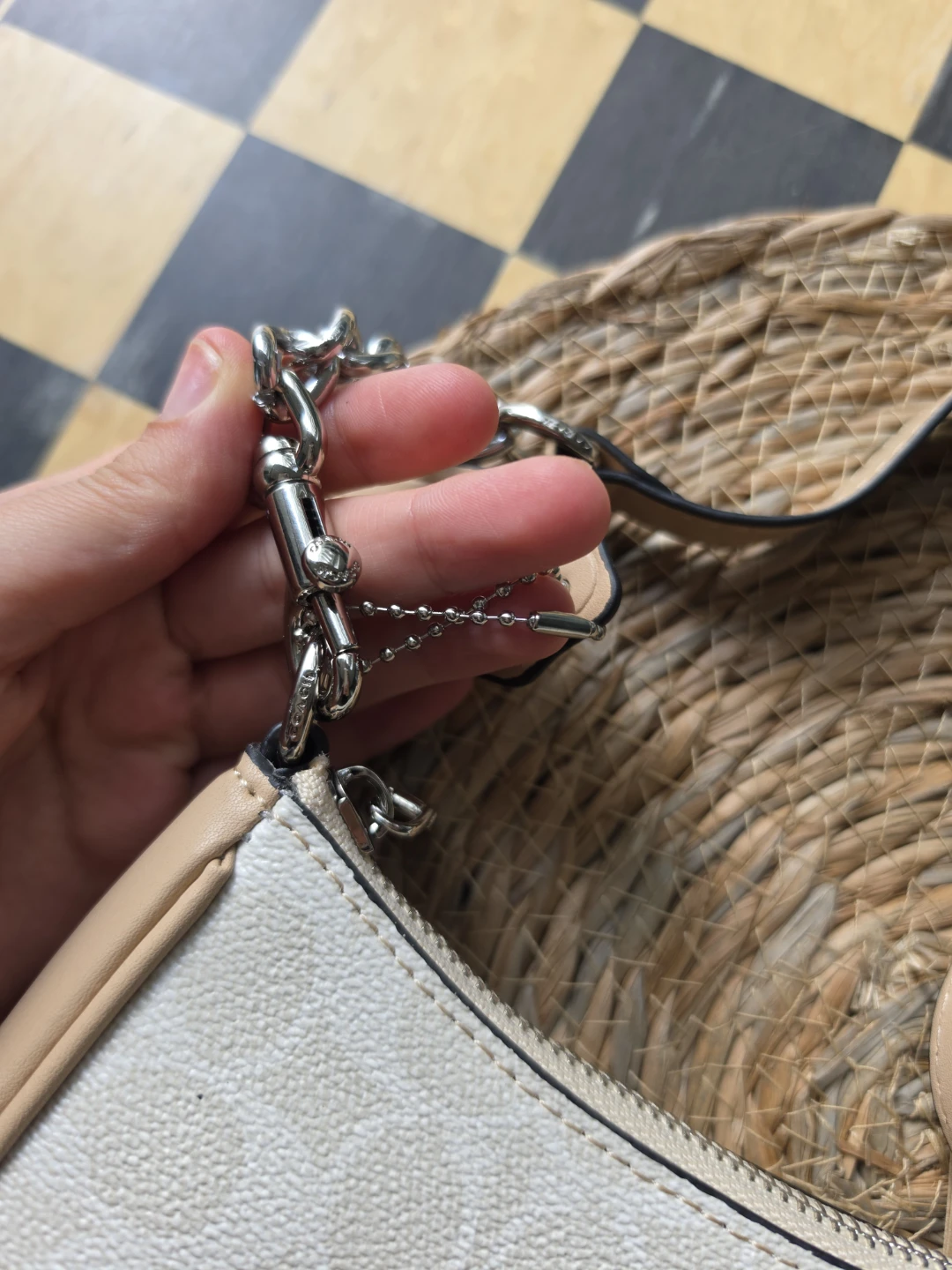 COACH Teri Shoulder Bag in Signature Canvas - photo 3