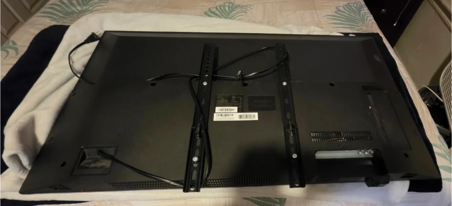 Element Roku TV - photo 3