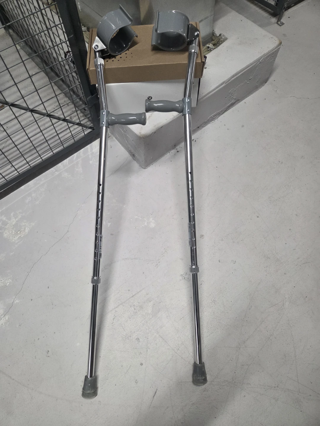 Adjustable Crutches - photo 2